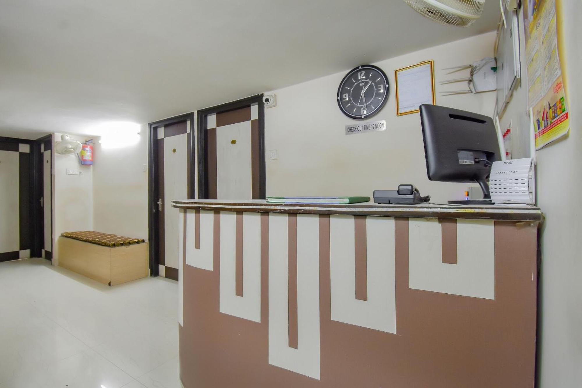 Hotel O Lindsay Inn Guest House Calcutta Calcutta Bara Bazar エクステリア 写真